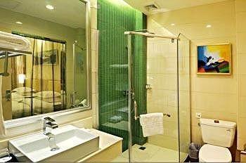 Nanchang Oriental Lark Hotel Екстер'єр фото